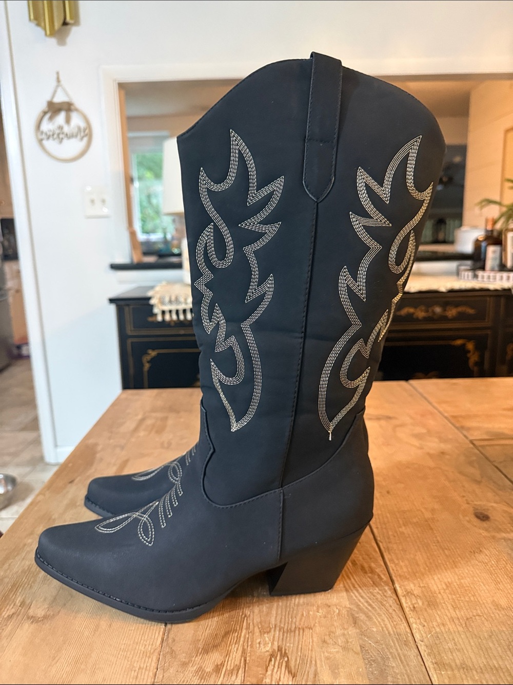 Forever Collectibles Black Western Embroidered Mid-Calf Boots